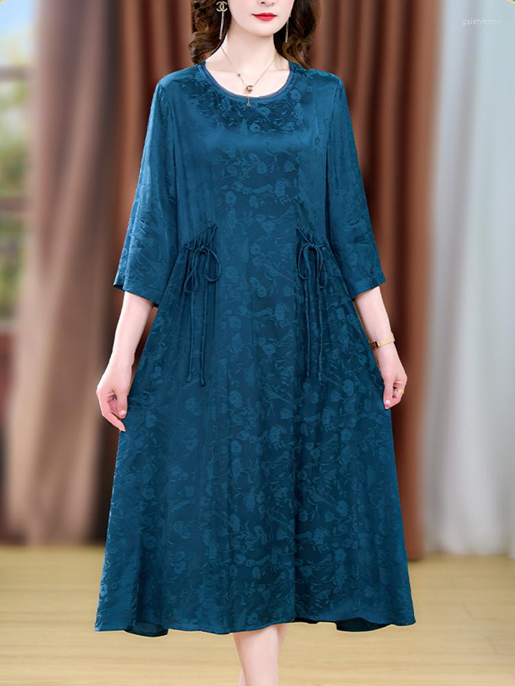 Casual Dresses Women Blue Fashion Jacquard Silk O-Neck Long Dress 2023 Korean Vintage Luxury Evening Spring Summer Features Of
Casual Dresses Women Blue Fashion Jacquard Silk O-Neck Long Dress 2023 Korean Vintage Luxury Evening Spring Summer Features Of