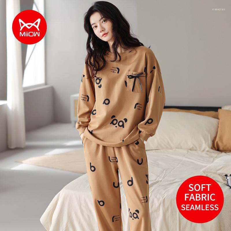 Women's Sleepwear MiiOW Brown Bear Cotton Long-sleeved Trousers Autumn And Winter Loungewear Pajamas Homewear Suit Full, Ky-8684
Women's Sleepwear MiiOW Brown Bear Cotton Long-sleeved Trousers Autumn And Winter Loungewear Pajamas Homewear Suit Full, Ky-8684