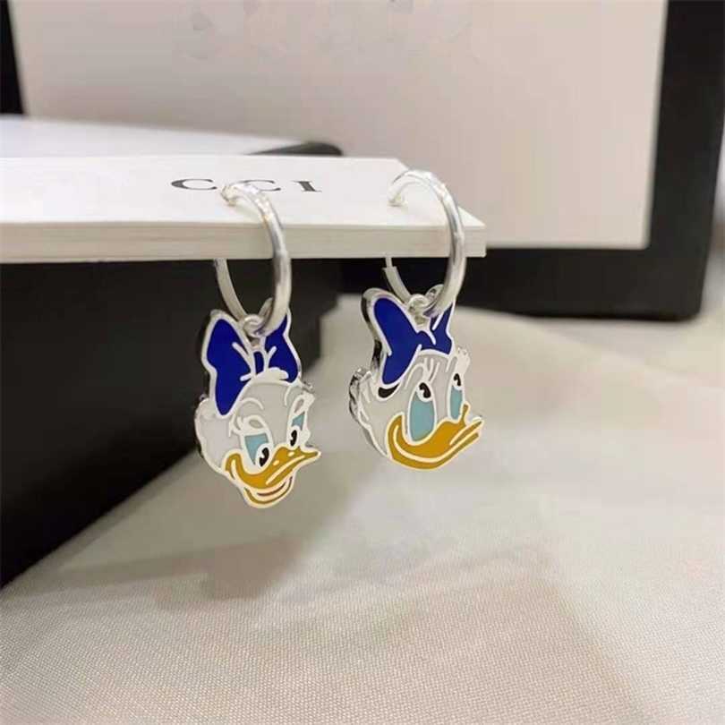 New 2023 designer jewelry bracelet necklace ring percha decoration color enamel Daisy earrings female gift
New 2023 designer jewelry bracelet necklace ring percha decoration color enamel Daisy earrings female gift