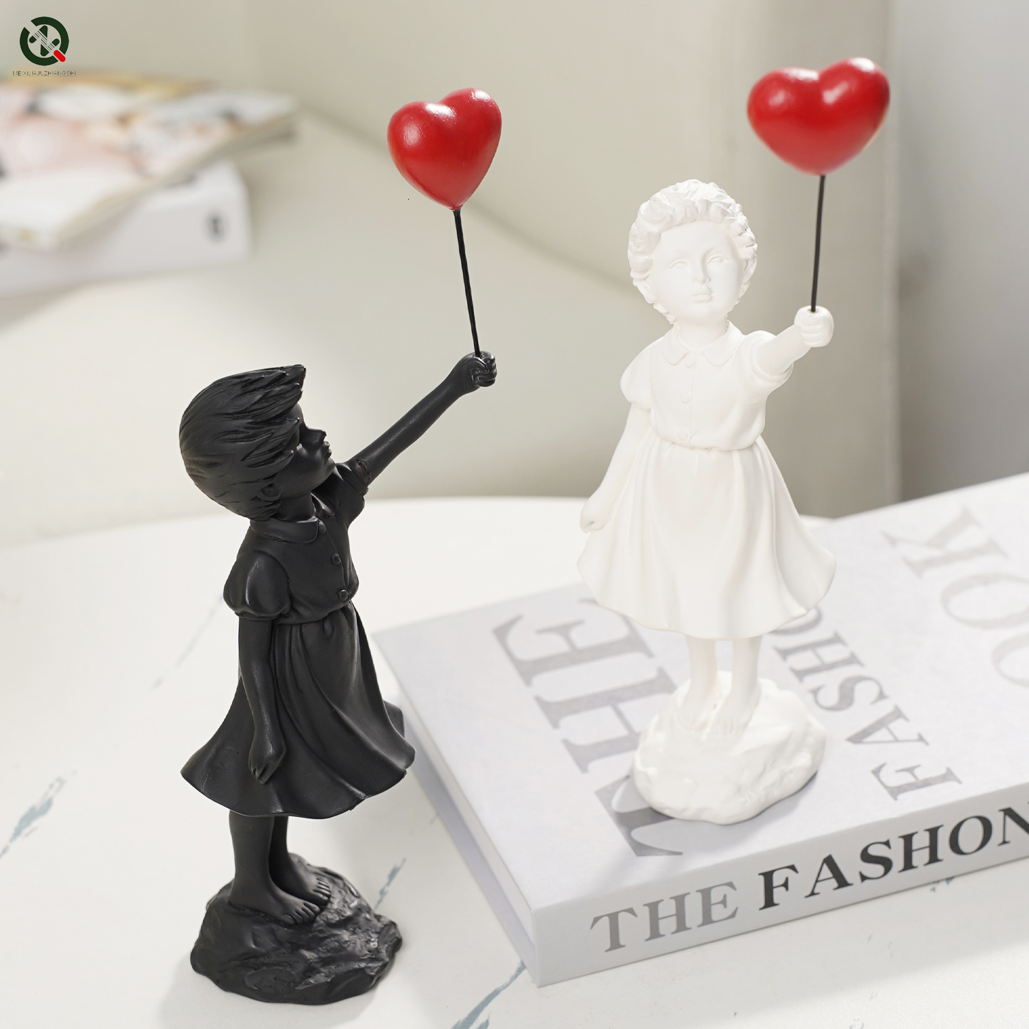 Decorative Objects Figurines Flying Balloon Girl Figurine Banksy Home Decor Modern Art Sculpture Resin Figure Craft Ornament Collectible Statue 230602