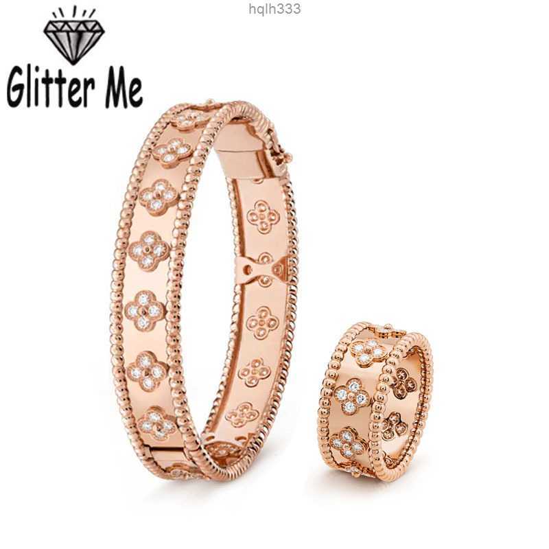 Glitter Me Bangle Rings Sets for Women Copper High-quality Cubic Zirconia Bracelets Ring Suit Ladies Wedding Party 220224y9omm23a
Glitter Me Bangle Rings Sets for Women Copper High-quality Cubic Zirconia Bracelets Ring Suit Ladies Wedding Party 220224y9omm23a