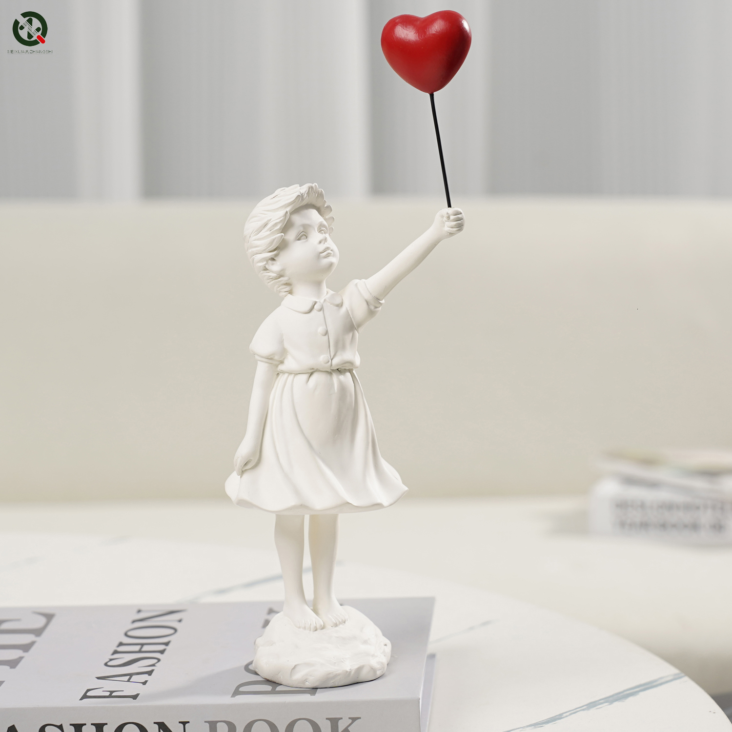 Decorative Objects Figurines Flying Balloon Girl Figurine Banksy Home Decor Modern Art Sculpture Resin Figure Craft Ornament Collectible Statue 230602