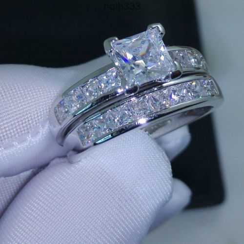 Luxury Size 5/6/7/8/9/10 Jewelry 10kt White Gold Filled Topaz Princess Cut Simulated Diamond Wedding Ring Set Gift with Boxw2dm
Luxury Size 5/6/7/8/9/10 Jewelry 10kt White Gold Filled Topaz Princess Cut Simulated Diamond Wedding Ring Set Gift with Boxw2dm