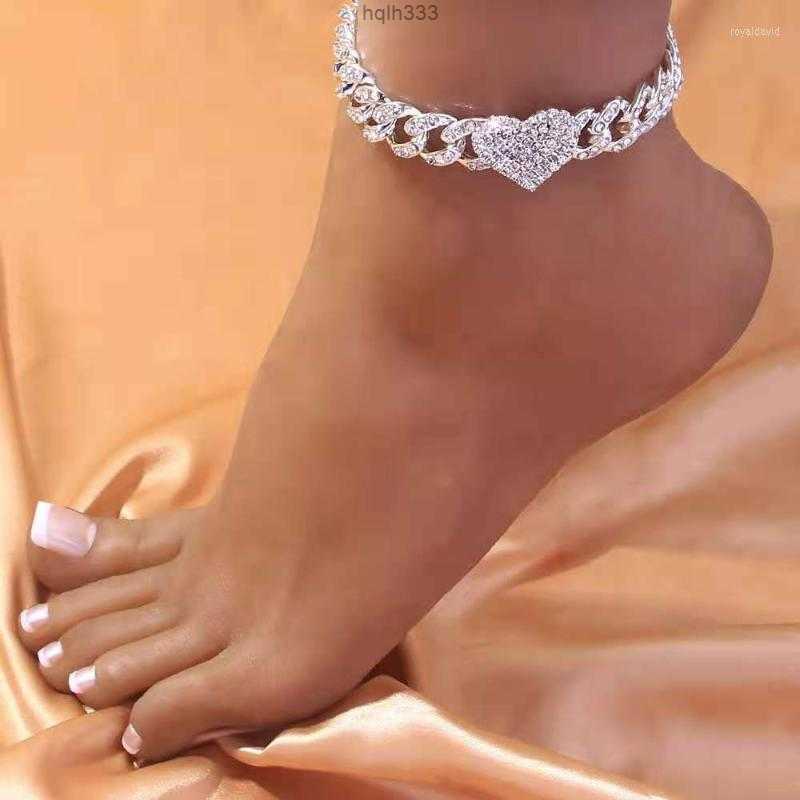 Anklets Vcu Chunky Iced Out Miami 12mm Cuban Anklet Heart Shape for Women Beach Rhinestone Love Pendant Bracelet Foot Chain Roya223799
Anklets Vcu Chunky Iced Out Miami 12mm Cuban Anklet Heart Shape for Women Beach Rhinestone Love Pendant Bracelet Foot Chain Roya223799