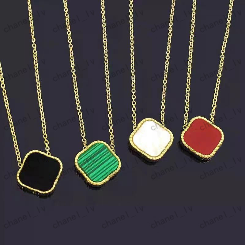Classic fashion Pendant 4/ Four-leaf Clover necklace Girl Ladies Double-sided classic high-quality clavicle chain, Mixed colors
Classic fashion Pendant 4/ Four-leaf Clover necklace Girl Ladies Double-sided classic high-quality clavicle chain, Mixed colors