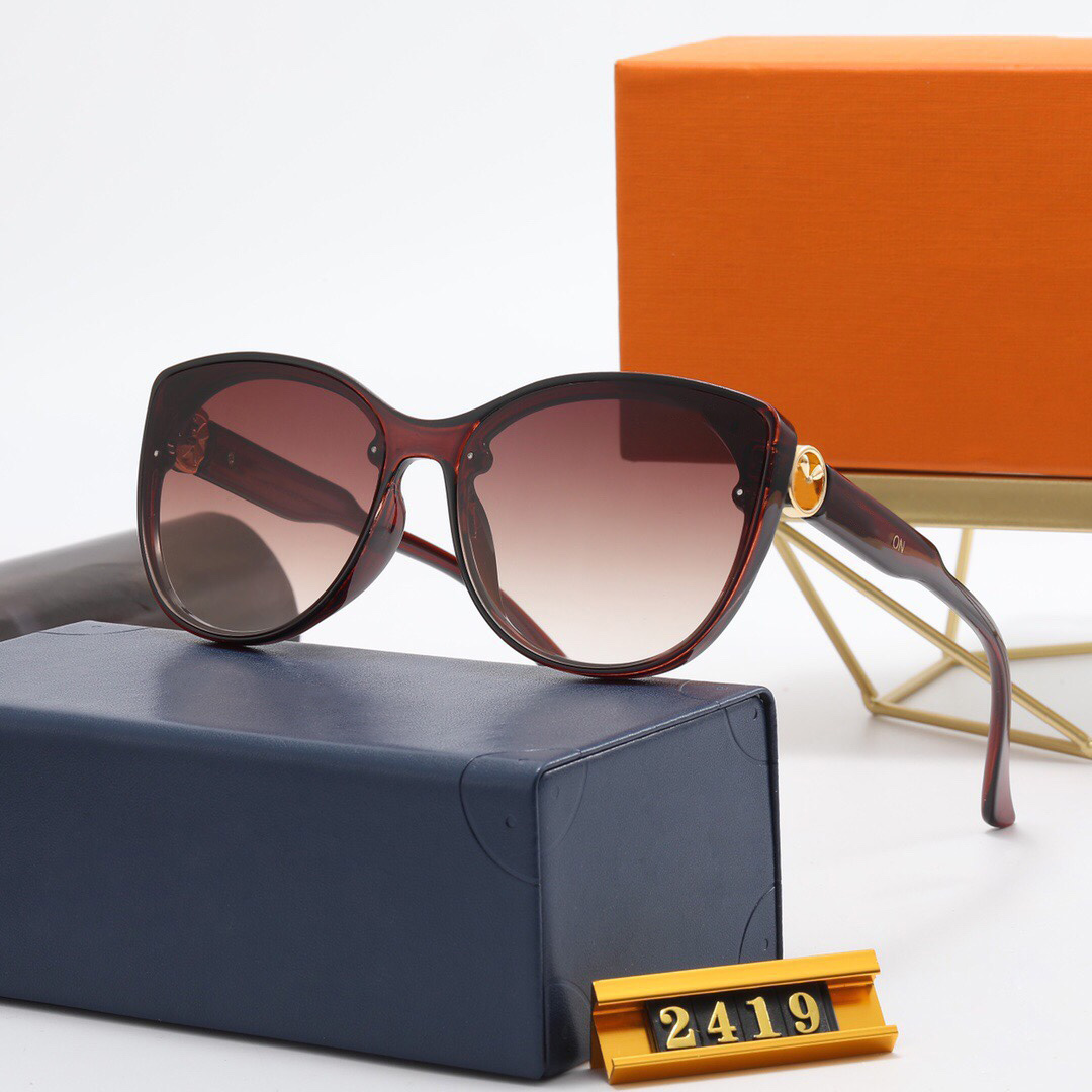 Men Classic Designer Brand Retro Women Beach Sunglasses Men Cool Sun Glasses Good Quality Pilot Goggle Designer Womens Eyeglasses With Box
Men Classic Designer Brand Retro Women Beach Sunglasses Men Cool Sun Glasses Good Quality Pilot Goggle Designer Womens Eyeglasses With Box