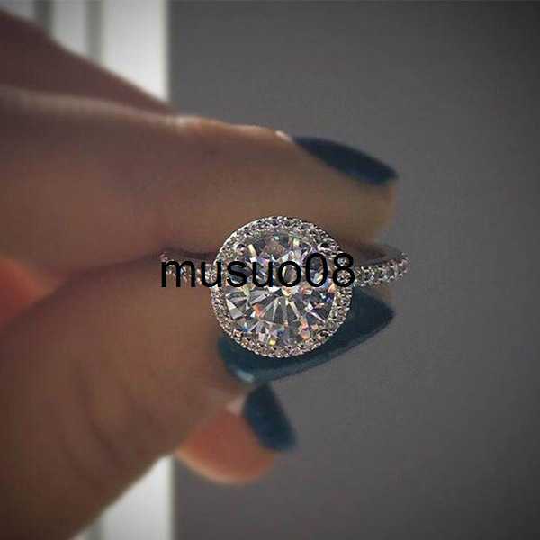 Band Rings Luxury S925 Silver VVS1 Rings for Women 2021 Anillos 2 Carats Bizuteria Silver Jewelry Gemstone Diamond Ring Bijoux Femme J230602
Band Rings Luxury S925 Silver VVS1 Rings for Women 2021 Anillos 2 Carats Bizuteria Silver Jewelry Gemstone Diamond Ring Bijoux Femme J230602