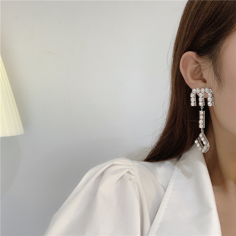 Dangle Chandelier Five-pointed Star Earrings Net Red with The Same Japanese and Korean Long Temperament and Fashion M Earrings 230602
