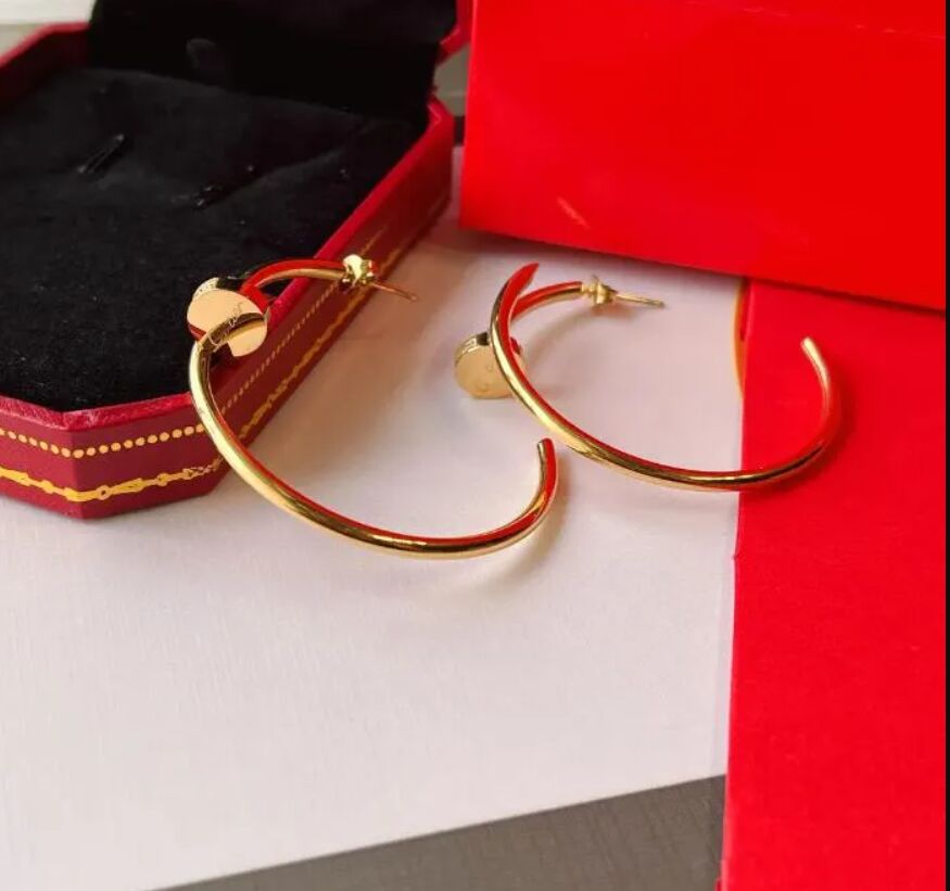 Exquisite Fashionable 18k Gold-plated Earrings Charm Design Diamond Studded Earring Luxury Designer Jewelry Premium Gifts For Girls Selected Gift A853
Exquisite Fashionable 18k Gold-plated Earrings Charm Design Diamond Studded Earring Luxury Designer Jewelry Premium Gifts For Girls Selected Gift A853