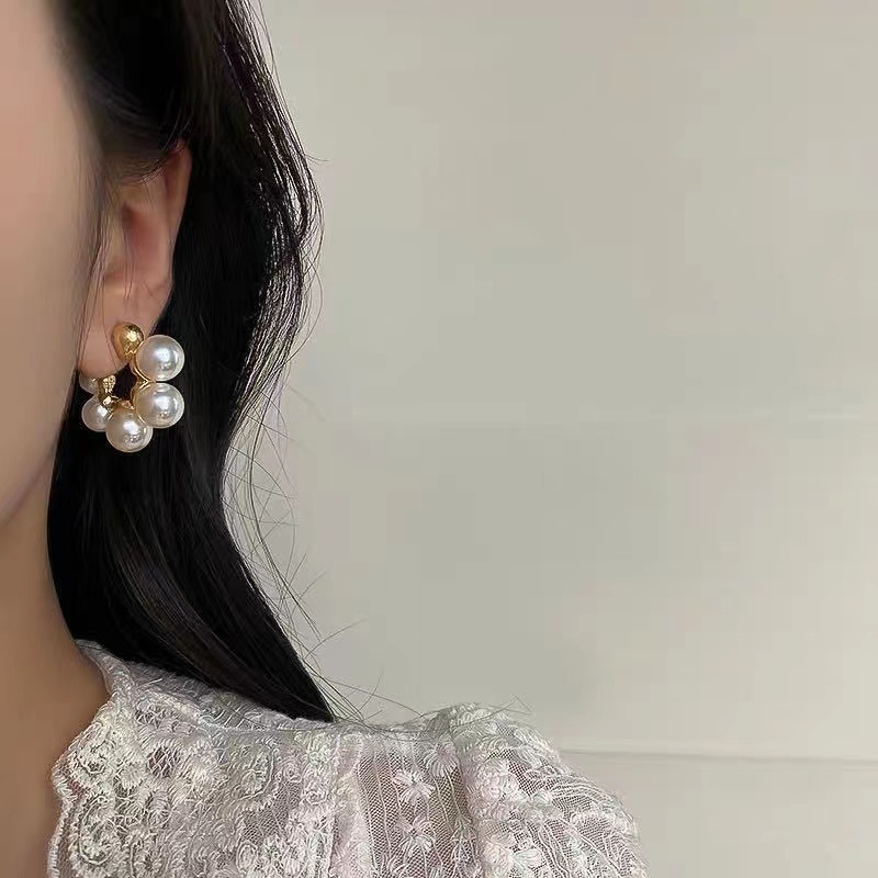 2025 new New Pearl Stud Earrings For Women Zircon CZ Rhinestones Irregular Design Earring Female Unusual Jewelry Free shipping