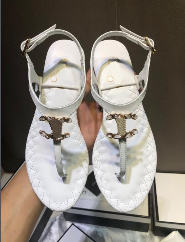2023 Luxury designer slippers women's sandals trough shoes casual female mule flat slippers beach slipper low heel flip flops women fashion shoe factory sales Paris, C7
2023 Luxury designer slippers women's sandals trough shoes casual female mule flat slippers beach slipper low heel flip flops women fashion shoe factory sales Paris, C7