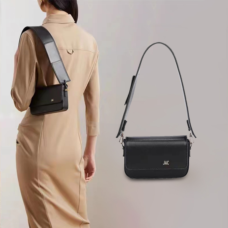 fashion jacquem Shoulder bag Designer bags womens Clutch bag Genuine leather mens Le Ciuciu tote handbag Cross Body envelope bag Luxury square Messenger gym Bags, Blue
fashion jacquem Shoulder bag Designer bags womens Clutch bag Genuine leather mens Le Ciuciu tote handbag Cross Body envelope bag Luxury square Messenger gym Bags, Blue