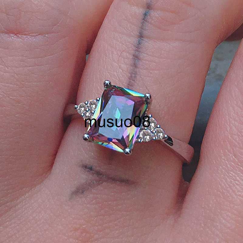 Band Rings Huitan Classic Rectangular Blue CZ Wedding Bands Engagement Ring For Women 3 Colors Available Size 6-10 Factory Selling J230602
Band Rings Huitan Classic Rectangular Blue CZ Wedding Bands Engagement Ring For Women 3 Colors Available Size 6-10 Factory Selling J230602