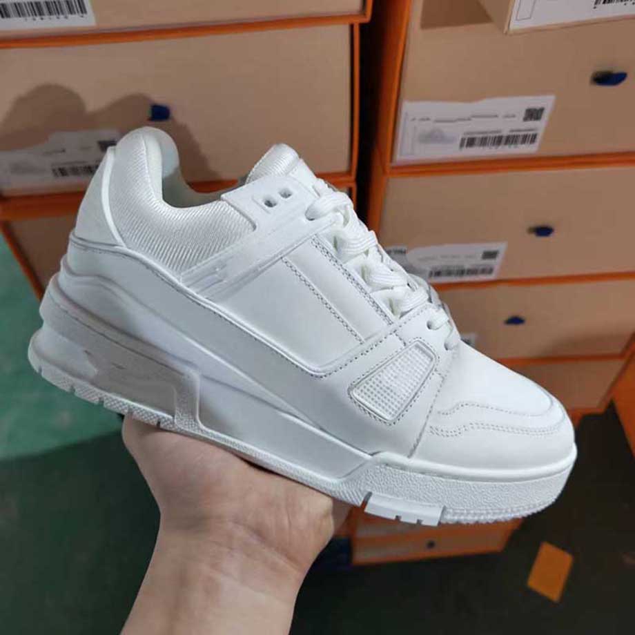 High quality Spring men Shoes luxury designer sneaker matching white matte cowhide with the same color outsole size38-46 mkjkmkj00007
High quality Spring men Shoes luxury designer sneaker matching white matte cowhide with the same color outsole size38-46 mkjkmkj00007