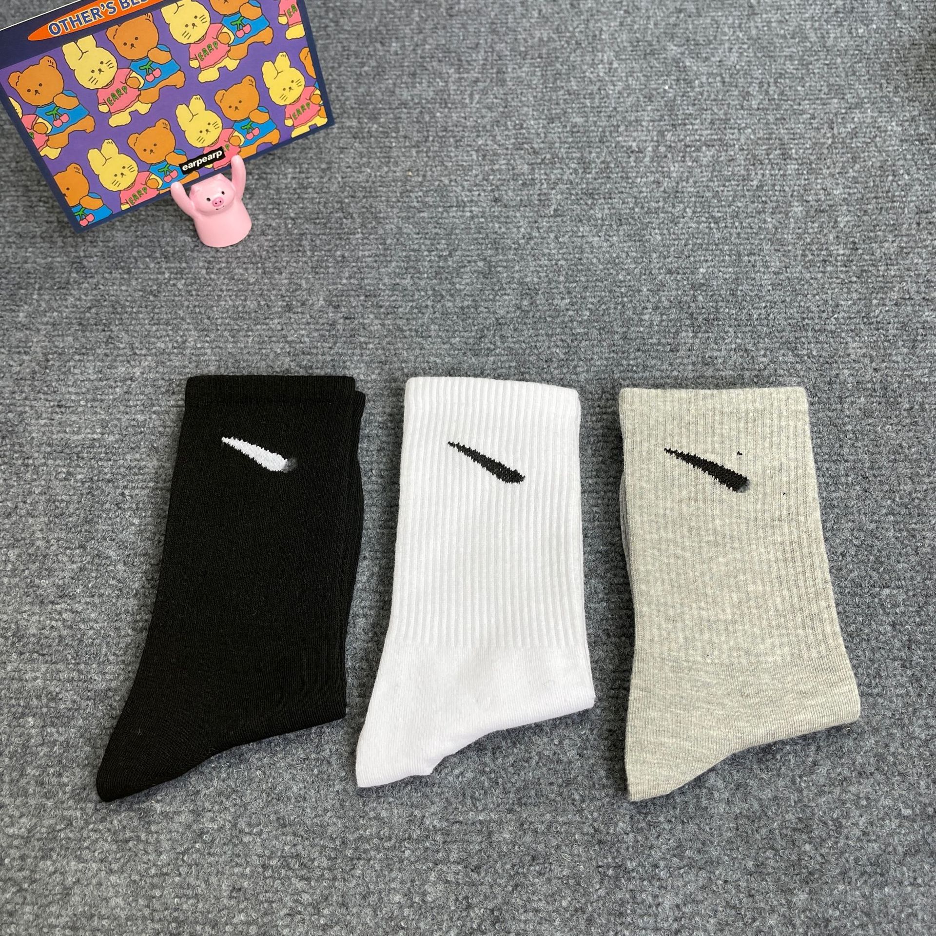 2023 Sale sports socks couple tubesocks personality female design teacher school style mixed color wholesale N With tags man city grip socks, Pink
2023 Sale sports socks couple tubesocks personality female design teacher school style mixed color wholesale N With tags man city grip socks, Pink