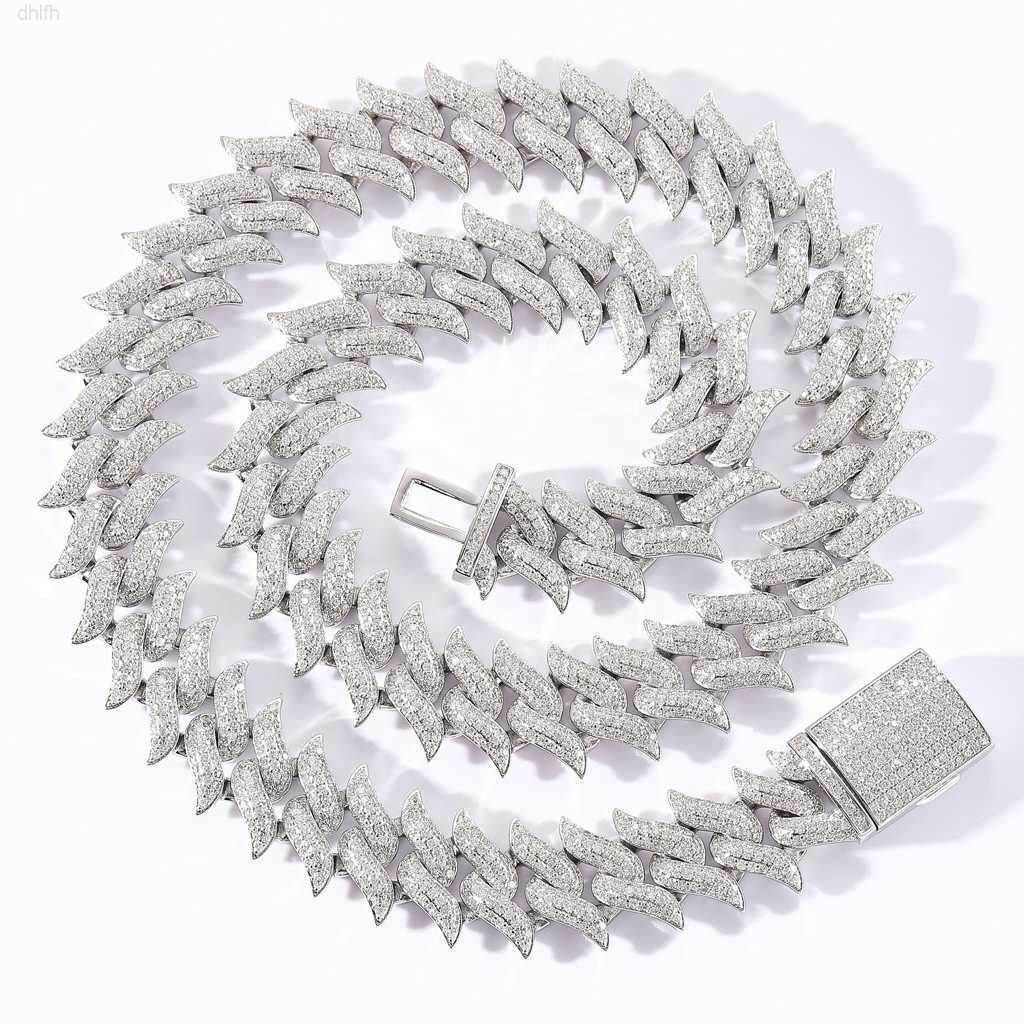18mm Feel Style Mens Cuban Link Chain Silver Gold Plated Iced Out Vvs Moissanite Nightclub Hip Hop Jewelry Chain Necklace
18mm Feel Style Mens Cuban Link Chain Silver Gold Plated Iced Out Vvs Moissanite Nightclub Hip Hop Jewelry Chain Necklace