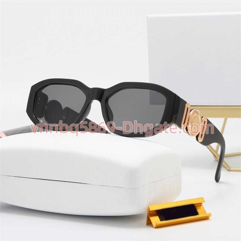 Luxury designer sunglasses for women mens glasses polarized uv protectio gafas de sol shades goggle with box beach sun small frame fashion sunglasses
Luxury designer sunglasses for women mens glasses polarized uv protectio gafas de sol shades goggle with box beach sun small frame fashion sunglasses