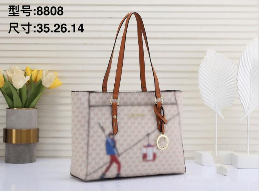 Designer bag classic women crossbody shoulderbag chain handbag fashion lady clutch designer walletl evening bag top quality Leather women messenger tote bag mk002
Designer bag classic women crossbody shoulderbag chain handbag fashion lady clutch designer walletl evening bag top quality Leather women messenger tote bag mk002