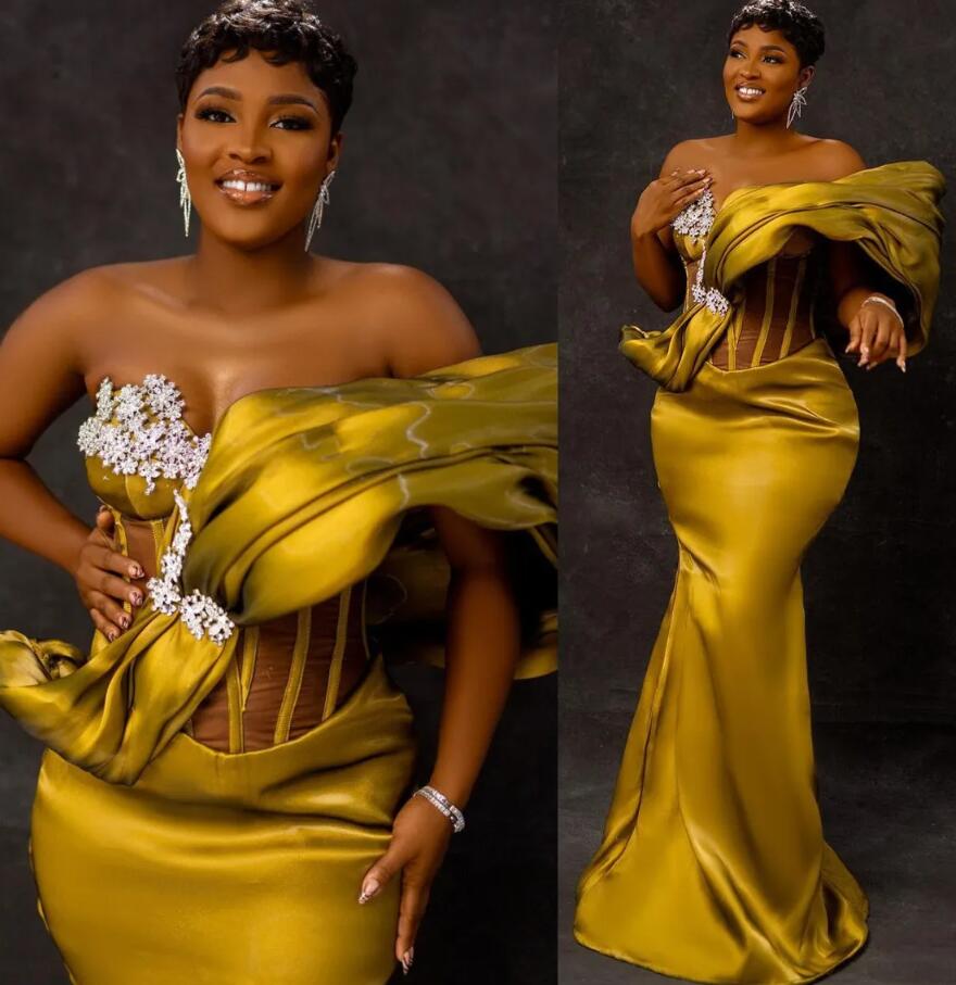 Aso Ebi Arabic Gold Mermaid Prom Dresses Boned Top Crystals Satin Black Girl Plus Size Evening Reception Engagement Gown