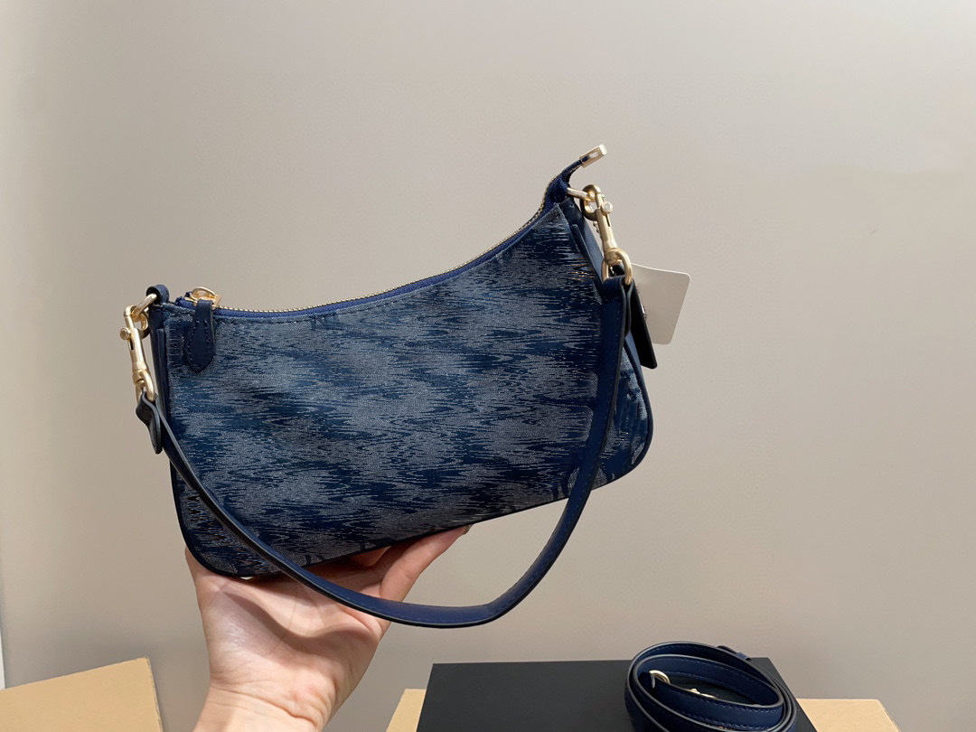 Fashion Canvas Mahjong Bag Large Capacity Women's Shoulder Bag Double Shoulder Strap 23CM Designer Zipper Opening Luxury Bag ID royalfashion_bag, Blue
Fashion Canvas Mahjong Bag Large Capacity Women's Shoulder Bag Double Shoulder Strap 23CM Designer Zipper Opening Luxury Bag ID royalfashion_bag, Blue