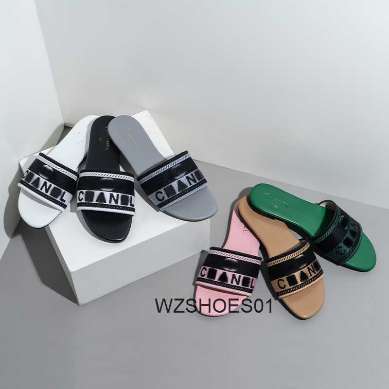 Designer Slides Slippers Women Black Banded Flats Sandals Leather Embellished Baguette Pattern Ladies Sexy
Designer Slides Slippers Women Black Banded Flats Sandals Leather Embellished Baguette Pattern Ladies Sexy