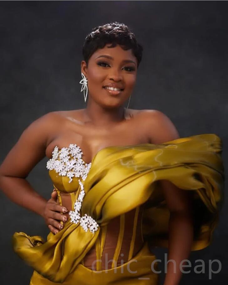 Aso Ebi Arabic Gold Mermaid Prom Dresses Boned Top Crystals Satin Black Girl Plus Size Evening Reception Engagement Gown