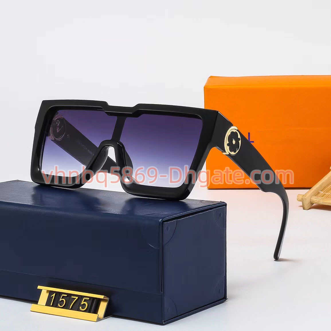 luxurys Designer sunglasses UV resistant Fashion Sunglass popular Designers square sun glass Casual Versatile eyeglasses with box
luxurys Designer sunglasses UV resistant Fashion Sunglass popular Designers square sun glass Casual Versatile eyeglasses with box
