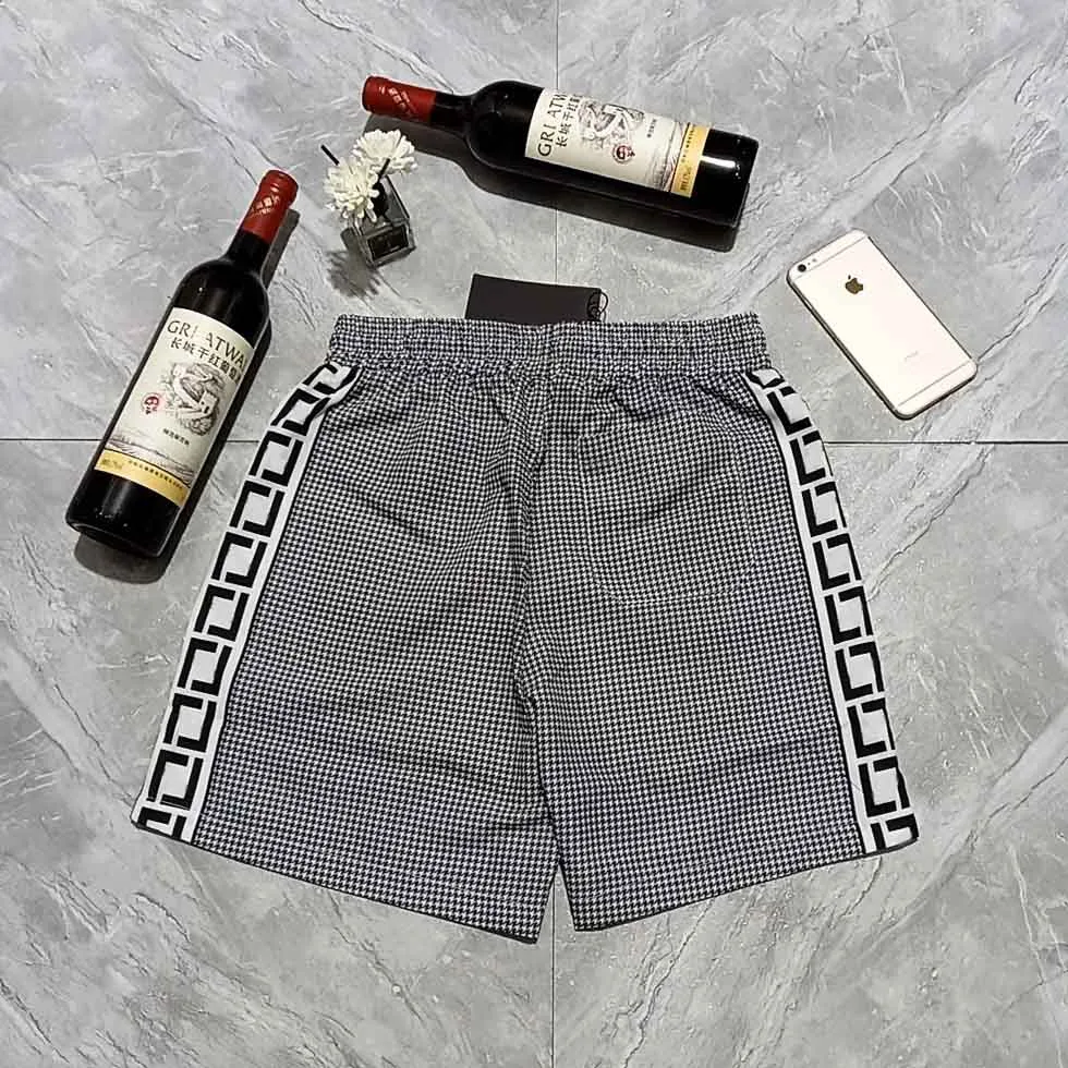 2023 Designer Summer Mens Shorts Fashion Print Drawstring Casual Men Sports Pants workout shorts
2023 Designer Summer Mens Shorts Fashion Print Drawstring Casual Men Sports Pants workout shorts