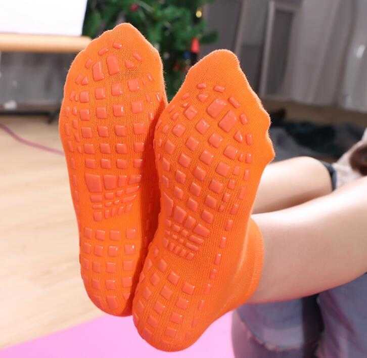 Fashion indoor playground trampoline socks men women children non-slip silicone dots antifriction floor grips sox Amusement park playing sports silica gel sock, Red
Fashion indoor playground trampoline socks men women children non-slip silicone dots antifriction floor grips sox Amusement park playing sports silica gel sock, Red