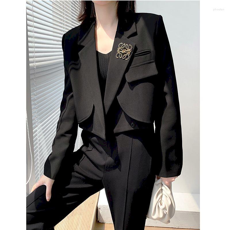 Women' Suits Insozkdg Fashion Women Elegant Short Blazer Casual Office Work Vintage Solid Long Sleeve Notched Collar Single Buckle Jackets, Black
Women' Suits Insozkdg Fashion Women Elegant Short Blazer Casual Office Work Vintage Solid Long Sleeve Notched Collar Single Buckle Jackets, Black