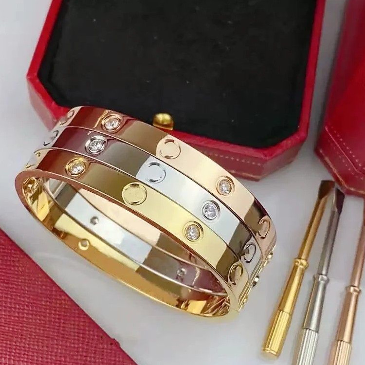 classics love braclet man woman designer jewelry gold silver rose charm bangle unisex suitable for various occasions gifts diamond screw bracelet designer bangle
classics love braclet man woman designer jewelry gold silver rose charm bangle unisex suitable for various occasions gifts diamond screw bracelet designer bangle