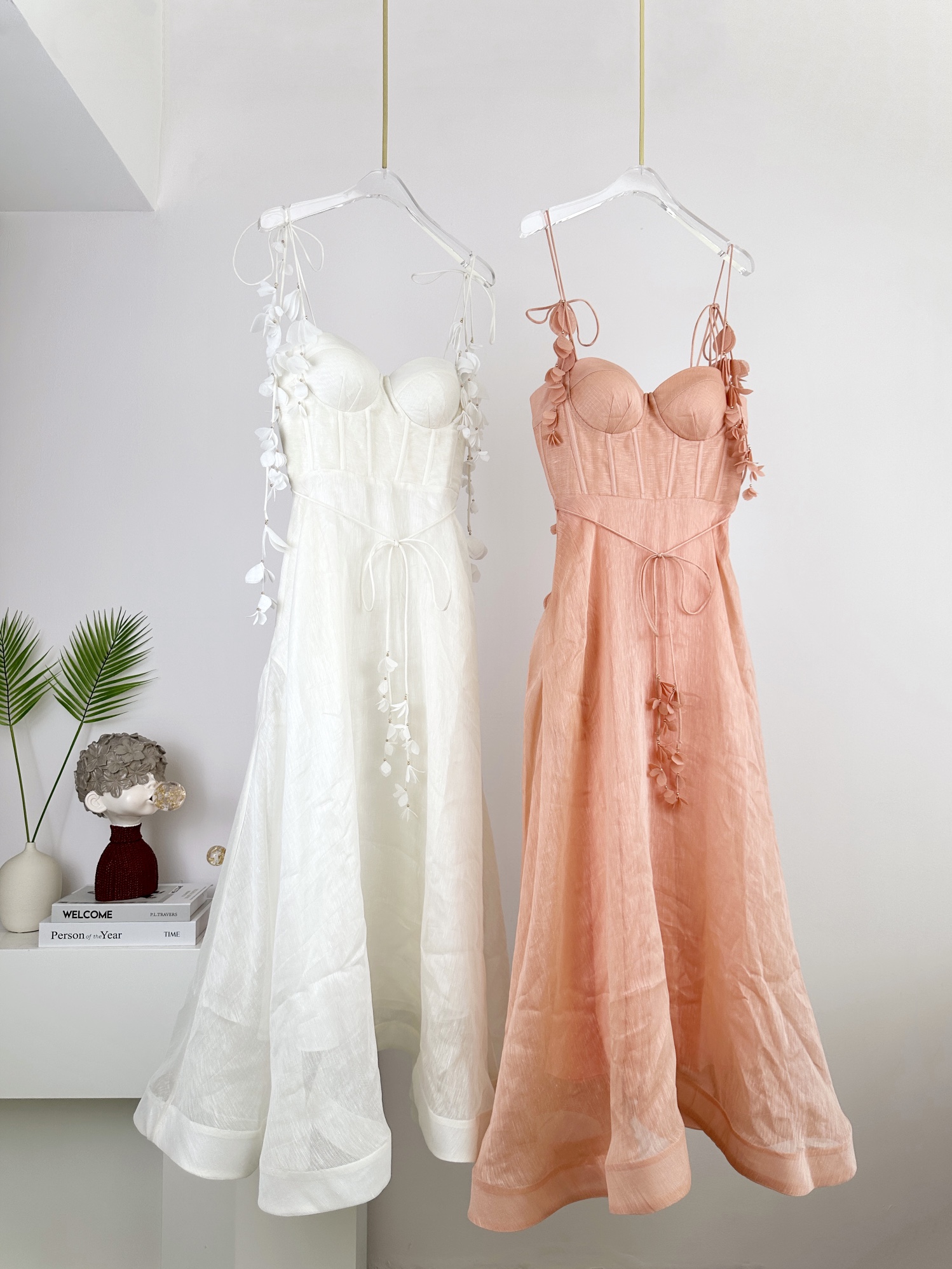 Casual Dresses 2023 Spring and summer Australian designer designs early spring holiday three-dimensional flower silk hemp sling dress, Orange
Casual Dresses 2023 Spring and summer Australian designer designs early spring holiday three-dimensional flower silk hemp sling dress, Orange