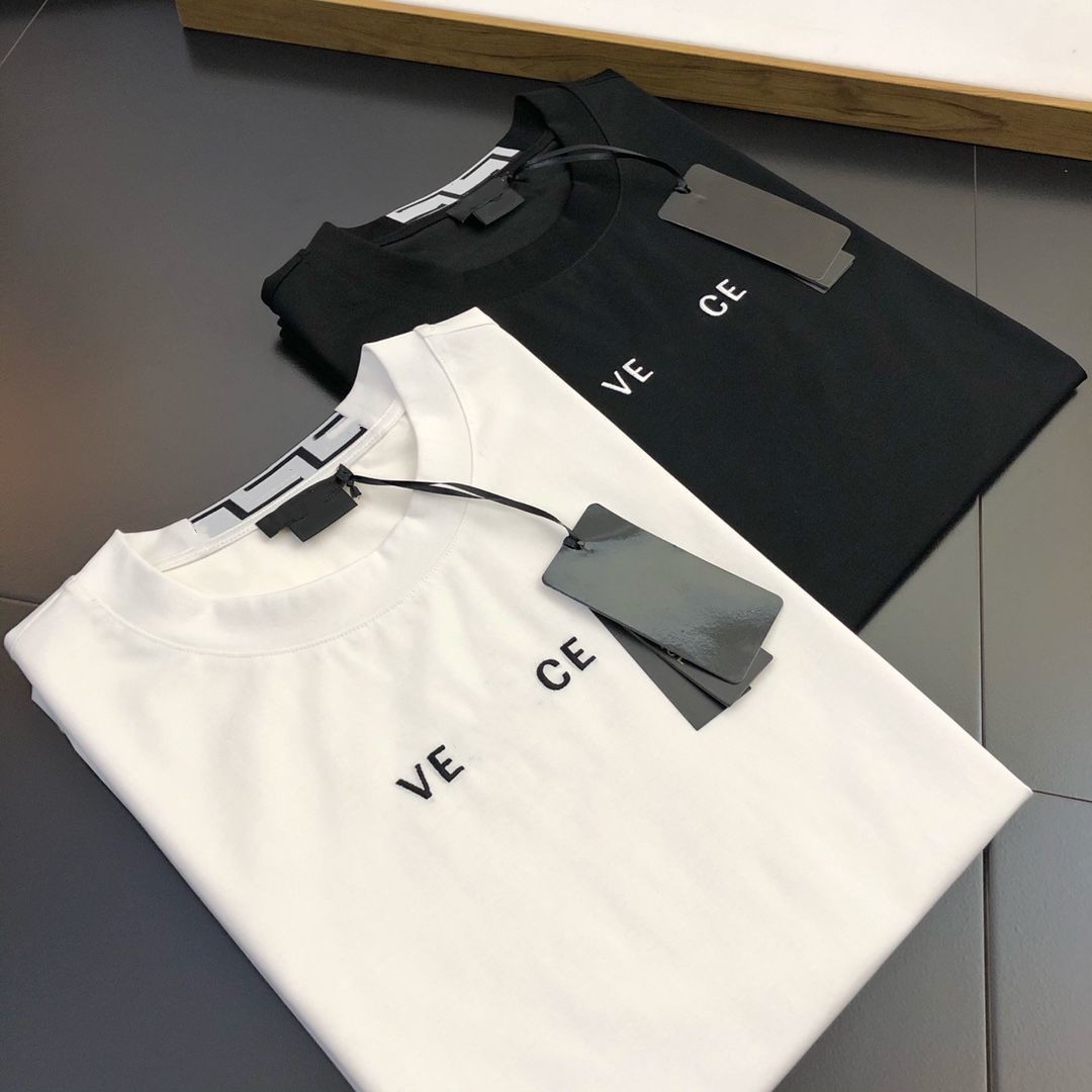 Designer Summer Mens Womens t shirts with vercace Tshirts Letter Print Loose Casual Cotton Versaces T-shirts Top Quality High Sreet Business Fashion Italy Veasache Clothing Apparel, 12
Designer Summer Mens Womens t shirts with vercace Tshirts Letter Print Loose Casual Cotton Versaces T-shirts Top Quality High Sreet Business Fashion Italy Veasache Clothing Apparel, 12