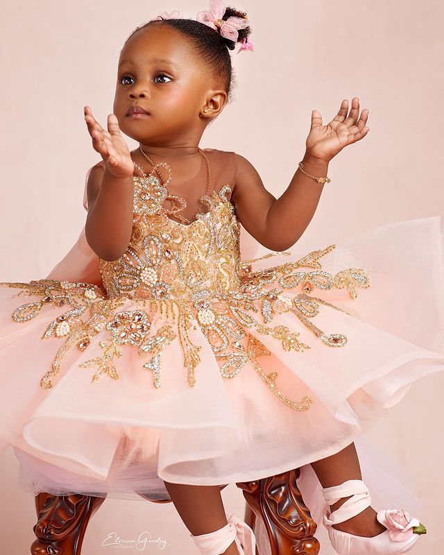 vintage inspired pegeant outfit for young girls beaded lace tulle flower girl ensemble model zj433