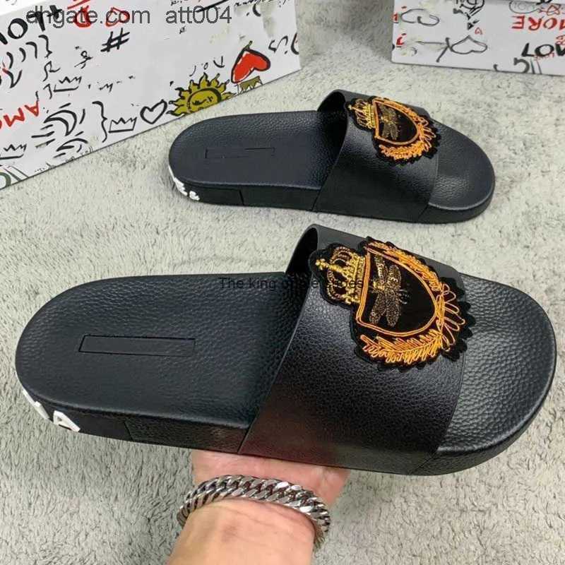 Famous Designer Slippers Casual Flat-bottomed Shoe Flip Flops for Men Women Summer Sandals Beach Slide Size 45 dg gabana
Famous Designer Slippers Casual Flat-bottomed Shoe Flip Flops for Men Women Summer Sandals Beach Slide Size 45 dg gabana