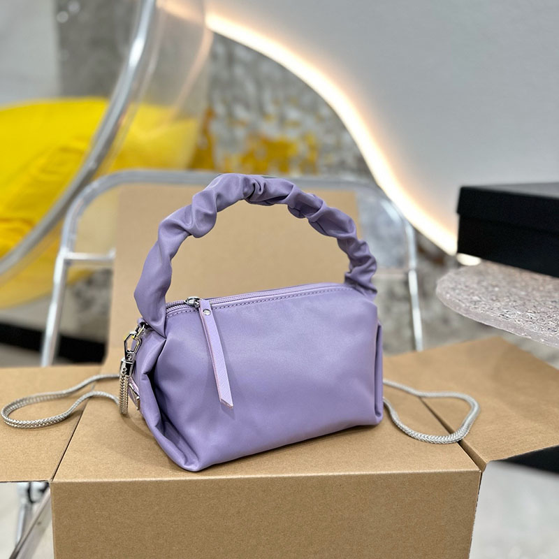 Designer Totes Best Evening Bags Shopping Handle New Cloud Woven 5 Colors Dumpling Prad Triangle Mark Soft Nylon Clutch Metal Chain Hand Bag Wallet Purse Size 20x11cm, 15#
Designer Totes Best Evening Bags Shopping Handle New Cloud Woven 5 Colors Dumpling Prad Triangle Mark Soft Nylon Clutch Metal Chain Hand Bag Wallet Purse Size 20x11cm, 15#
