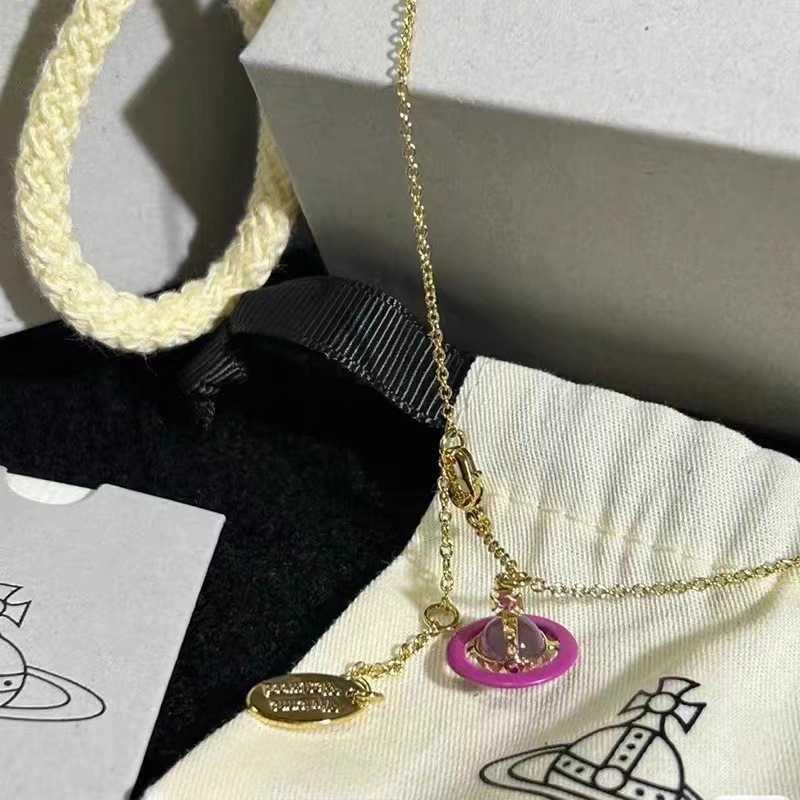 Western Empress Dowager Enamel Rose Red Solid Diamond Saturn Planet Necklace Women's Fashion Design Collar Chain 
Western Empress Dowager Enamel Rose Red Solid Diamond Saturn Planet Necklace Women's Fashion Design Collar Chain