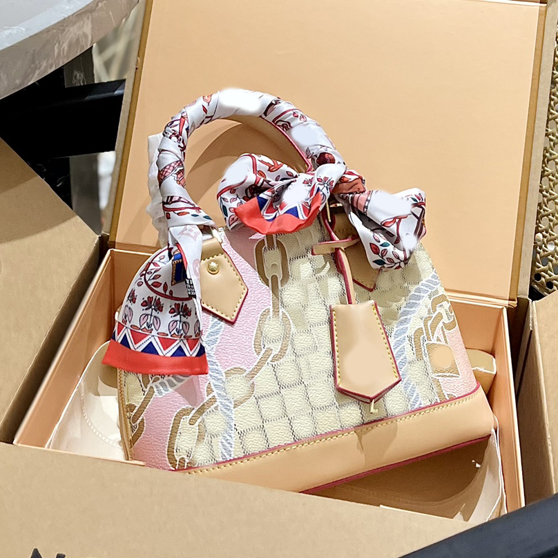 Shell Chains Bag Cross Body Designer Brand Bag 2023 Totes Luxurys Handbag Fashion Shoulder High Quality Bag Women Letter Purse Phone Wallet Check Ribbons, Box
Shell Chains Bag Cross Body Designer Brand Bag 2023 Totes Luxurys Handbag Fashion Shoulder High Quality Bag Women Letter Purse Phone Wallet Check Ribbons, Box