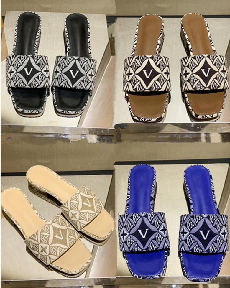 Luxury brand women's designer slippers slide 2V embroidered fabric low heel flat bottomed brand shoes slip resistant outdoor casual fashion designer shoes sandals V, Logo l o u i s v u i t t o n high qualit
Luxury brand women's designer slippers slide 2V embroidered fabric low heel flat bottomed brand shoes slip resistant outdoor casual fashion designer shoes sandals V, Logo l o u i s v u i t t o n high qualit