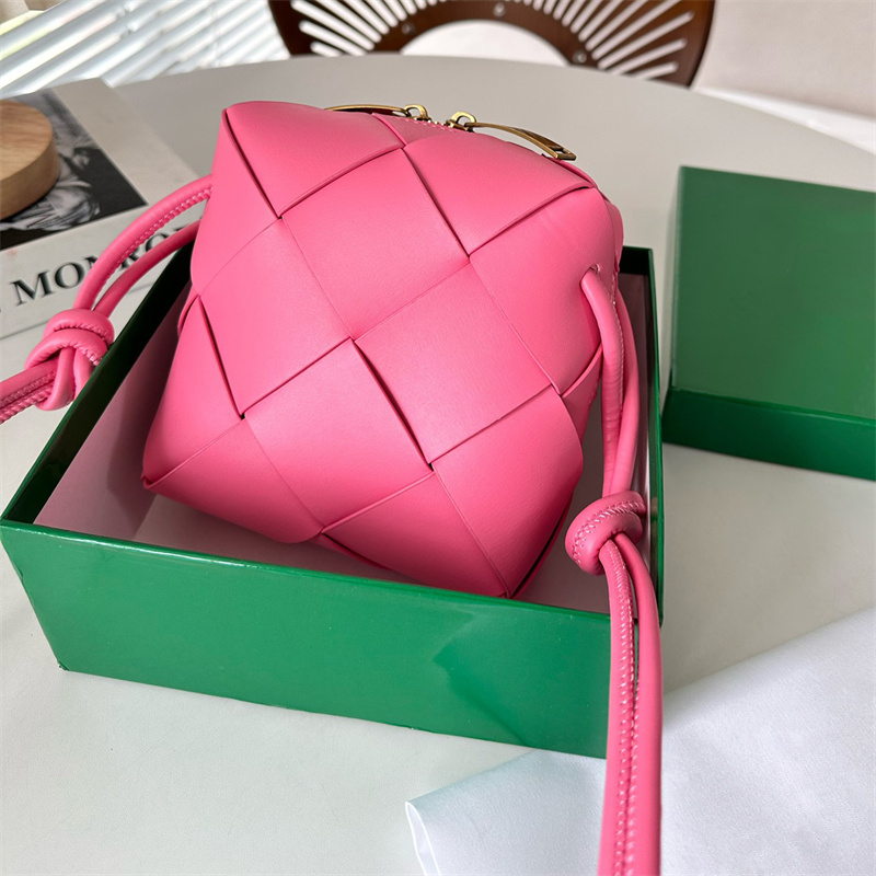 Colorful Weave Cross Body Bag Fashion Designer Luxury Genuine Leather Shoulder Bags For Womens Ladies Casual Trendy Plain Handbags Purses, Pink
Colorful Weave Cross Body Bag Fashion Designer Luxury Genuine Leather Shoulder Bags For Womens Ladies Casual Trendy Plain Handbags Purses, Pink