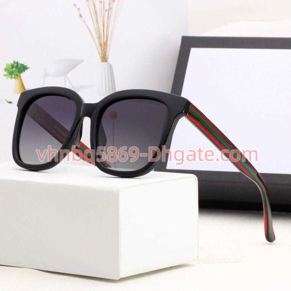 sunglasses Gradient Colors Square Unisex One piece UV400 Shades Fashion sunglasses For Women Men
sunglasses Gradient Colors Square Unisex One piece UV400 Shades Fashion sunglasses For Women Men