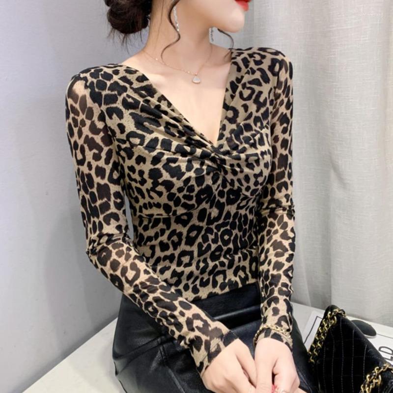 Women's T Shirts Black Red Leopard Mesh Shirt Women Long Sleeve Sexy Tight Short Female V-Neck Thin Wrap Tshirt Ladies Stretch
Women's T Shirts Black Red Leopard Mesh Shirt Women Long Sleeve Sexy Tight Short Female V-Neck Thin Wrap Tshirt Ladies Stretch