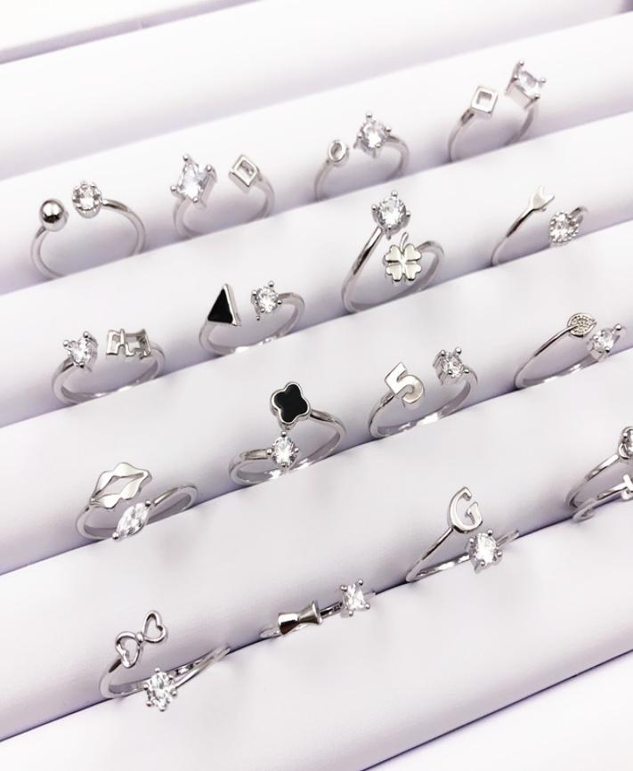 New Silver Opening Ring Crystal Rhinestone Simple Popular Fashion Design s Color Keeping Quality Band Rings Nice Wedding J5772822
New Silver Opening Ring Crystal Rhinestone Simple Popular Fashion Design s Color Keeping Quality Band Rings Nice Wedding J5772822