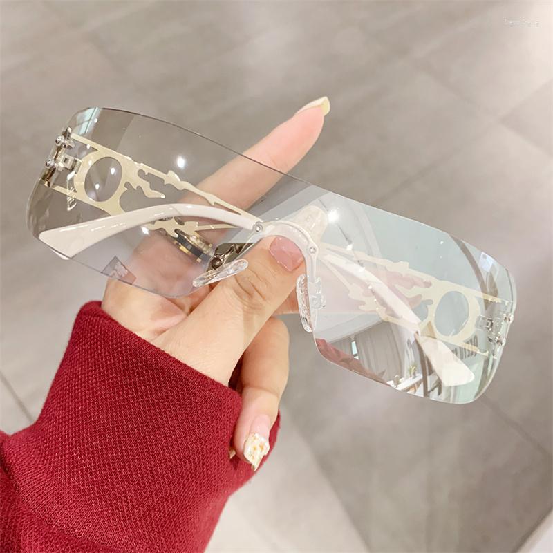 Sunglasses Vintage Square Women Brand Designer Rimless Sun Glasses Female Fashion Y2K One Piece Rectangle Punk
Sunglasses Vintage Square Women Brand Designer Rimless Sun Glasses Female Fashion Y2K One Piece Rectangle Punk