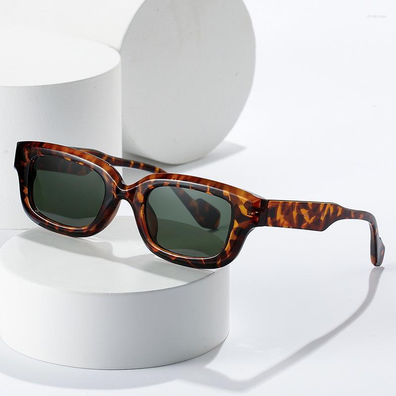 Sunglasses Brand Designer Square Women Classic Small Frame Vintage Sun Glasses Female Fashion Travel Mirror
Sunglasses Brand Designer Square Women Classic Small Frame Vintage Sun Glasses Female Fashion Travel Mirror