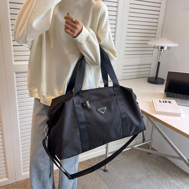 Black nylon luxury designer messenger bag crossbody handbag shoulder bag women's luxus bag black tote travel bag bolsos men's and women's shopping bags,
Black nylon luxury designer messenger bag crossbody handbag shoulder bag women's luxus bag black tote travel bag bolsos men's and women's shopping bags,