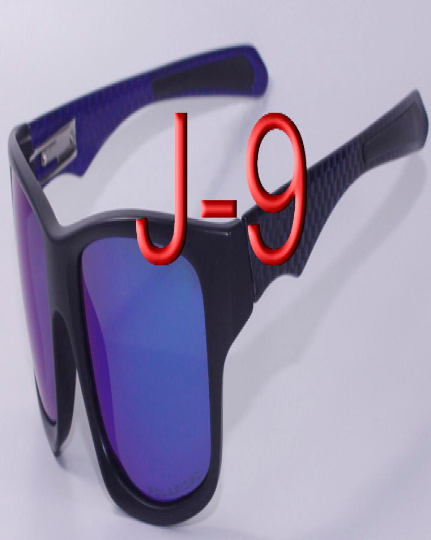 Classics Jupiter Carbon Sports Sunglasses Polarized Oculos Women Men black plastic frame red fire Iridium mirror flash OO9220 OO409344142
Classics Jupiter Carbon Sports Sunglasses Polarized Oculos Women Men black plastic frame red fire Iridium mirror flash OO9220 OO409344142