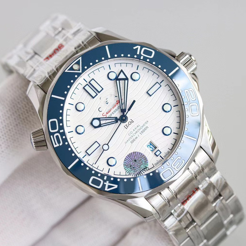 Gadgets Watch Ceramic Bezel NTTD 42mm Men Orologio Sapphire Mens Watches Automatic Movement Mechanical Montre de luxe Watch Nato 300M Wristwatch
Gadgets Watch Ceramic Bezel NTTD 42mm Men Orologio Sapphire Mens Watches Automatic Movement Mechanical Montre de luxe Watch Nato 300M Wristwatch