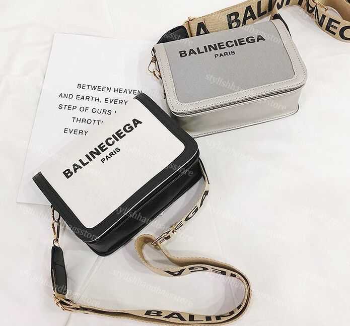 Clutch Bags Fashion Design PU Leather Crossbody Bags For Women Luxury Korean Version Simple Shoulder Bag Female Purse And Handbag stylishhandbagsstore, Black
Clutch Bags Fashion Design PU Leather Crossbody Bags For Women Luxury Korean Version Simple Shoulder Bag Female Purse And Handbag stylishhandbagsstore, Black
