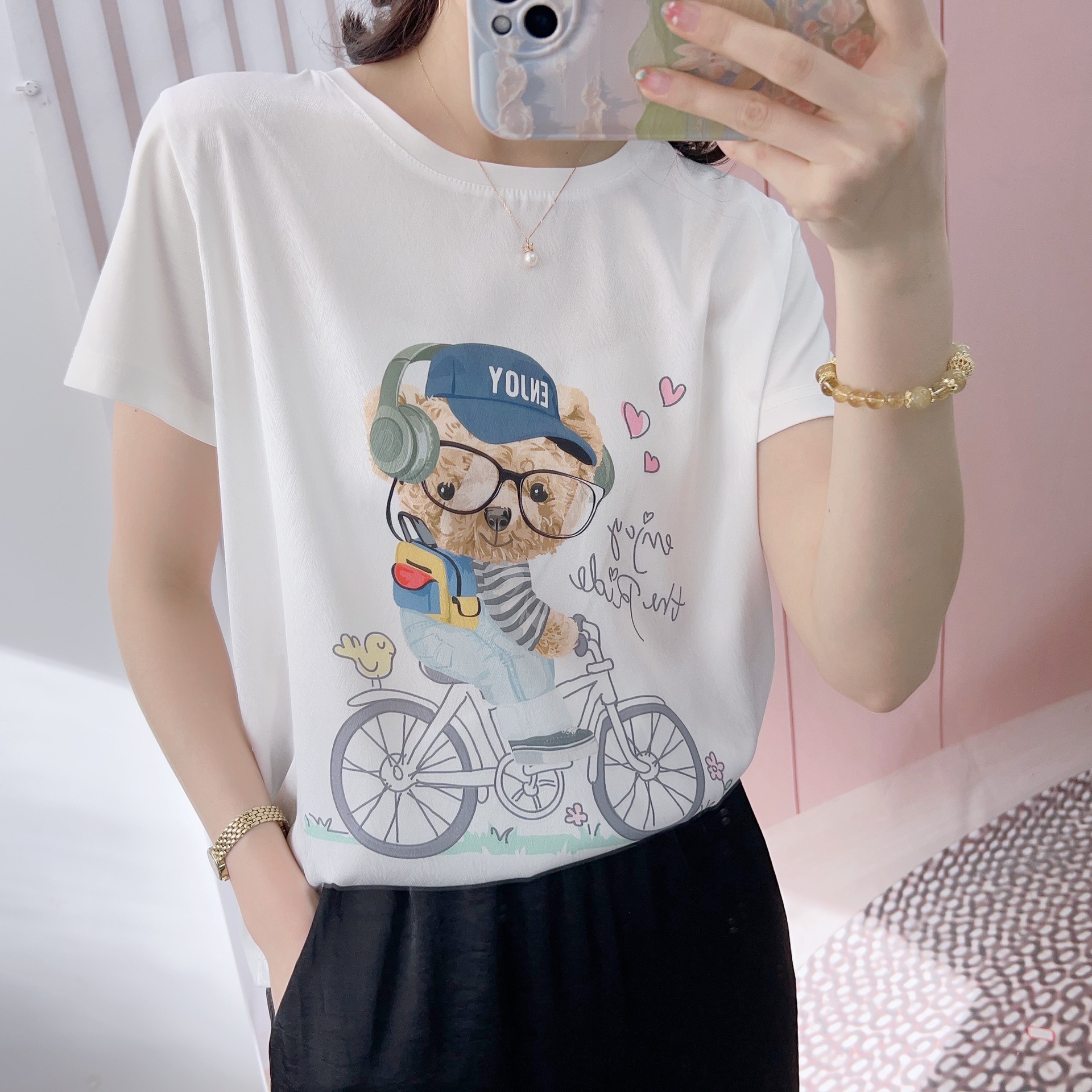 2023 Summer Brand Counter Hanpai Women's Leisure Korean Version Variety Printing Loose Short -sleeved T -shirt, White
2023 Summer Brand Counter Hanpai Women's Leisure Korean Version Variety Printing Loose Short -sleeved T -shirt, White